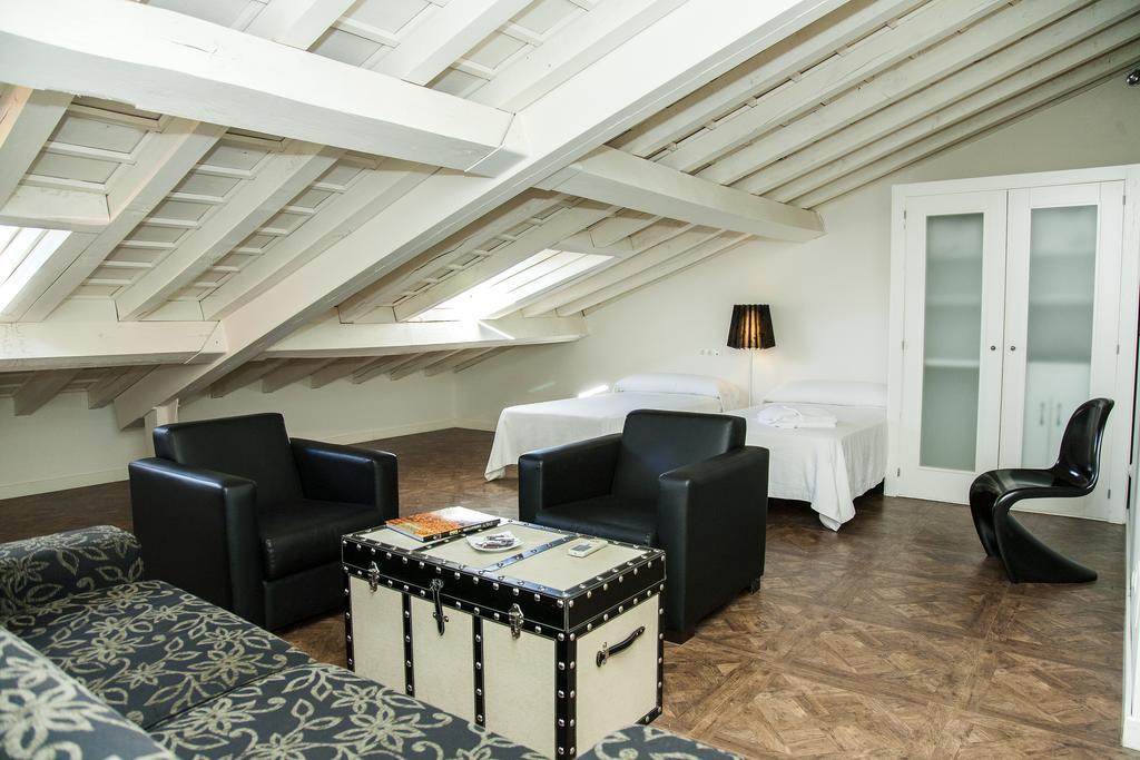 Abadia San Martin Hotel ซานมาร์ติน เดล กัสตาญาร์ ภายนอก รูปภาพ