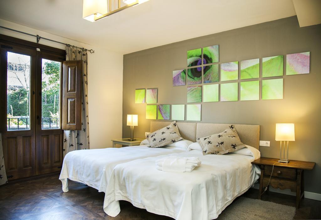 Abadia San Martin Hotel ซานมาร์ติน เดล กัสตาญาร์ ภายนอก รูปภาพ